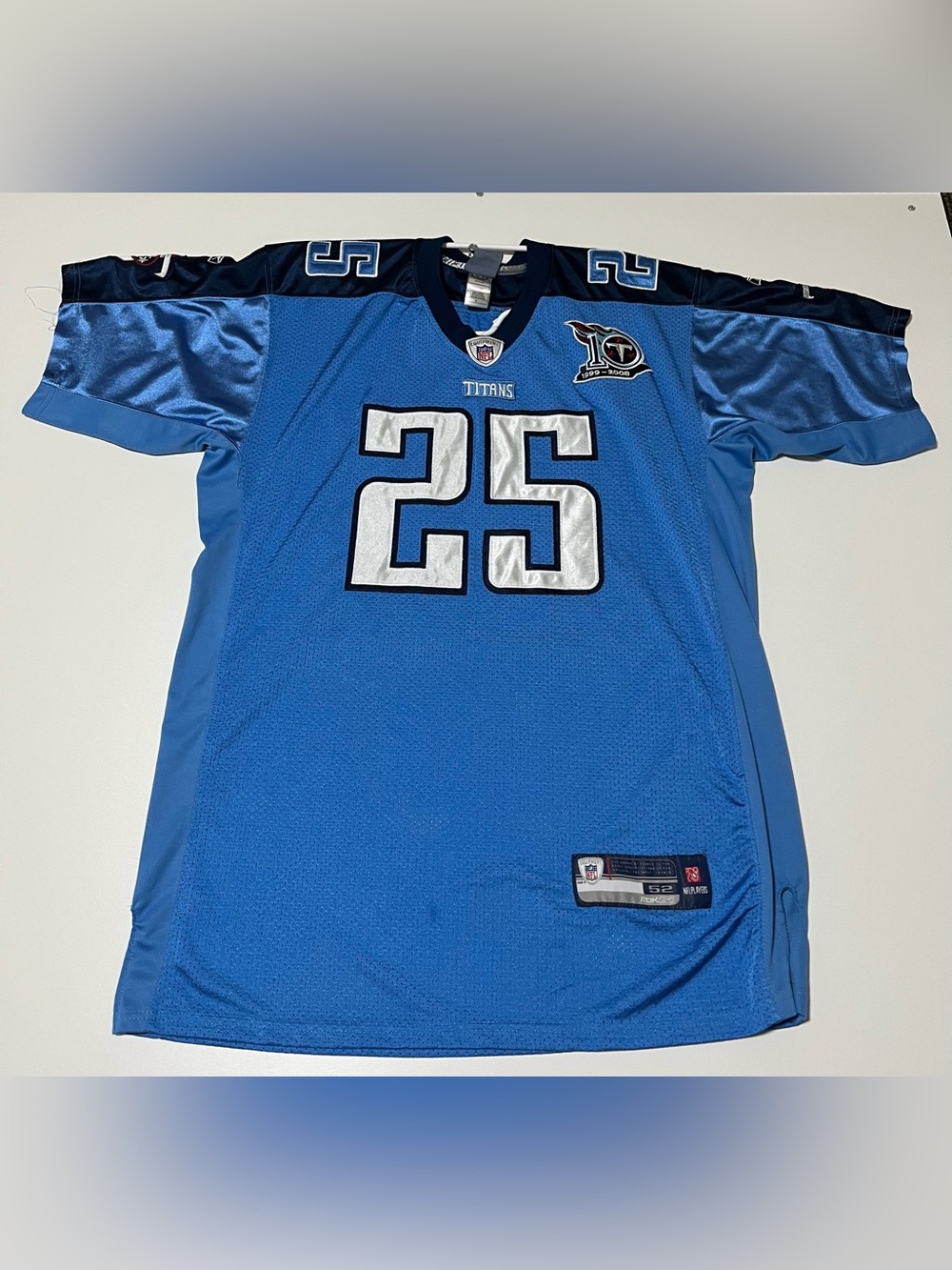 Titans ReebokJersey LenDale White #25 Sz 52